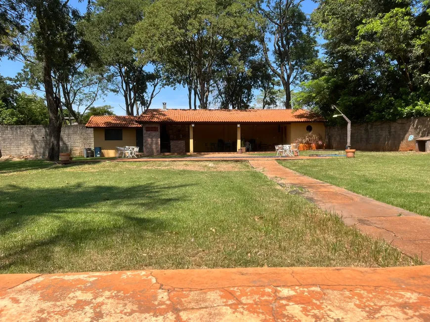 Foto 1 de Fazenda/Sítio com 3 Quartos para alugar, 200m² em Condominio Balneario Recreativa, Ribeirão Preto