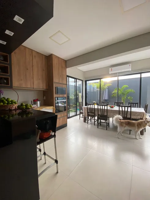 Foto 1 de Casa com 3 Quartos à venda, 220m² em Aponiã, Porto Velho