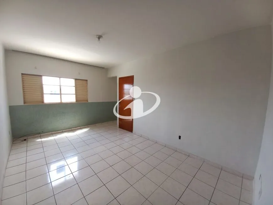 Foto 1 de Apartamento com 3 Quartos para alugar, 105m² em Higino Guerra, Uberlândia