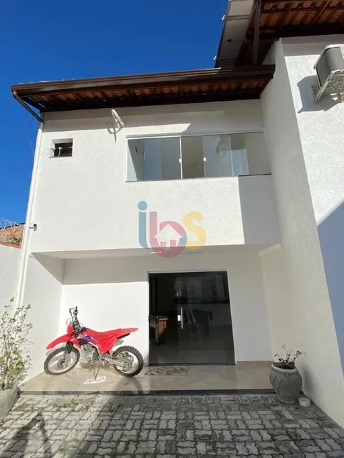 Foto 1 de Casa com 2 Quartos à venda, 100m² em Campinho, Porto Seguro