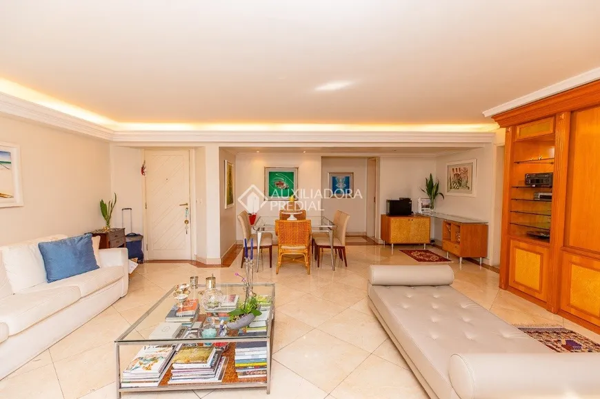 Foto 1 de Apartamento com 3 Quartos à venda, 144m² em Jardim Paulistano, São Paulo