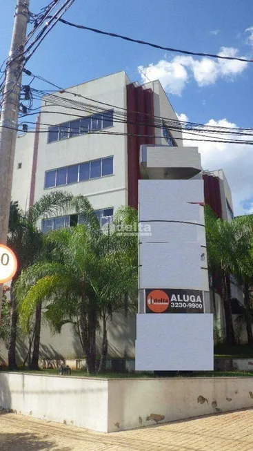 Foto 1 de Sala Comercial para alugar, 164m² em Tabajaras, Uberlândia