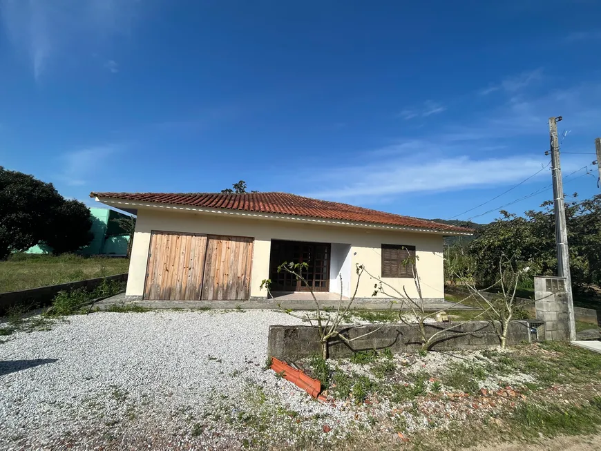 Foto 1 de Casa com 2 Quartos à venda, 80m² em , Guabiruba