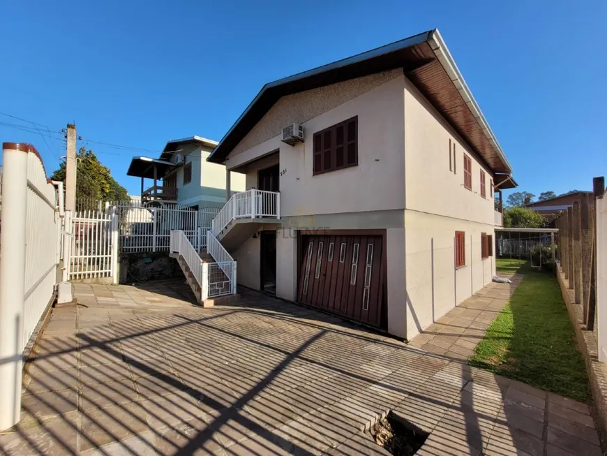 Foto 1 de Casa com 5 Quartos à venda, 134m² em Triângulo, Carlos Barbosa