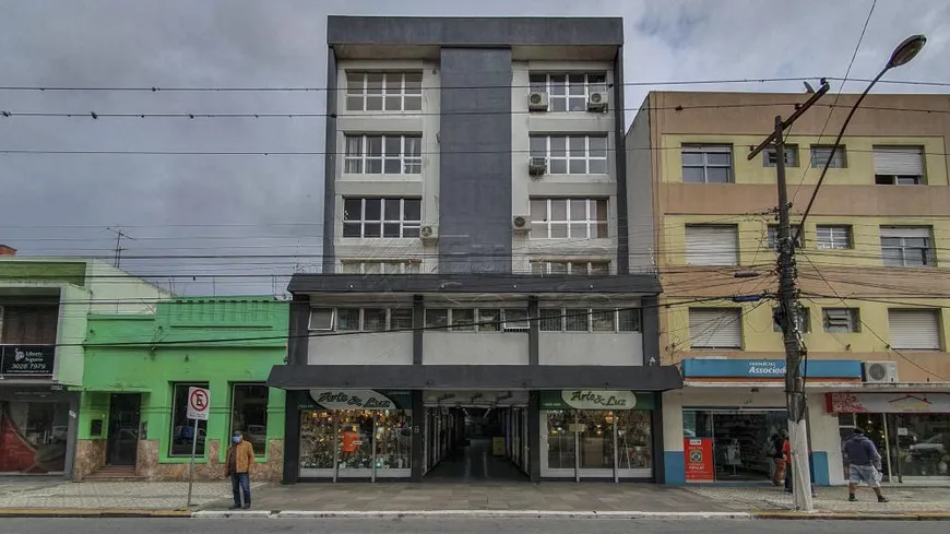 Foto 1 de Sala Comercial para alugar, 25m² em Centro, Pelotas