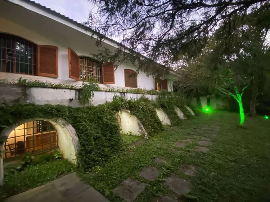 Foto 1 de Casa de Condomínio com 7 Quartos para venda ou aluguel, 774m² em Chácara Granja Velha, Cotia