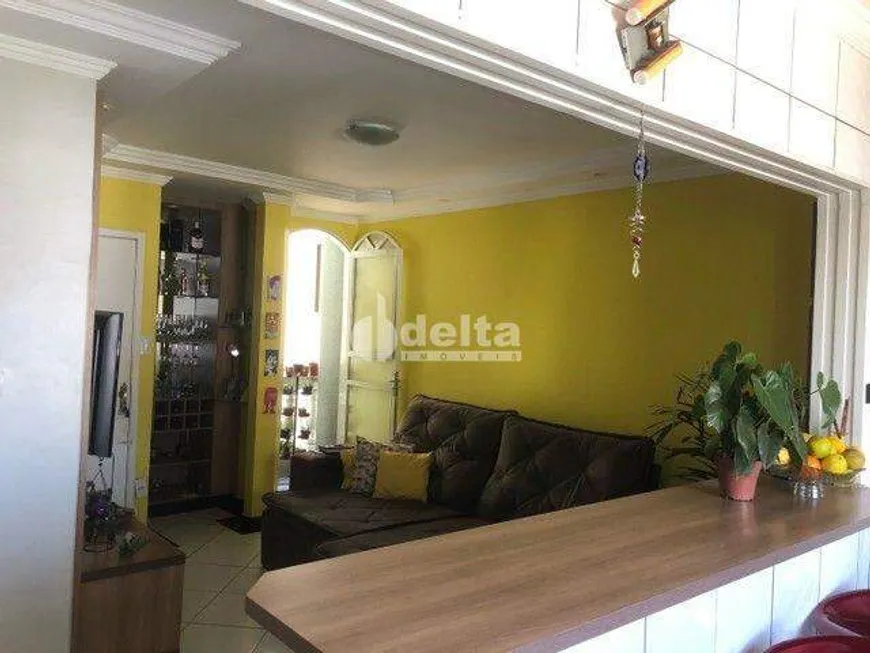 Foto 1 de Apartamento com 3 Quartos à venda, 73m² em Tabajaras, Uberlândia