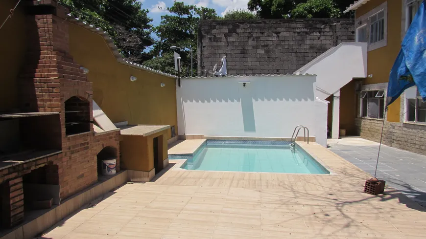 Foto 1 de Casa com 4 Quartos à venda, 415m² em Anil, Rio de Janeiro