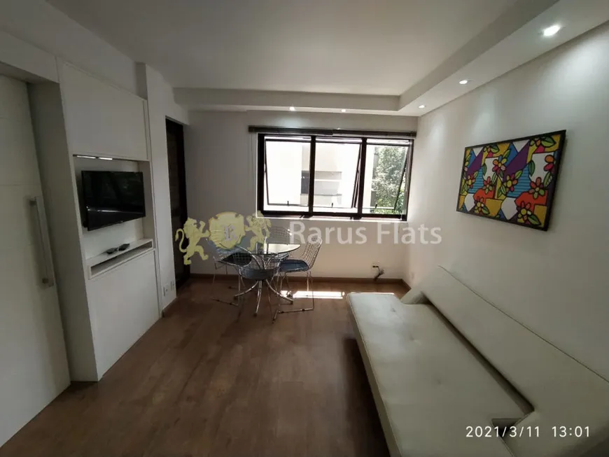 Foto 1 de Flat com 1 Quarto para alugar, 40m² em Moema, São Paulo