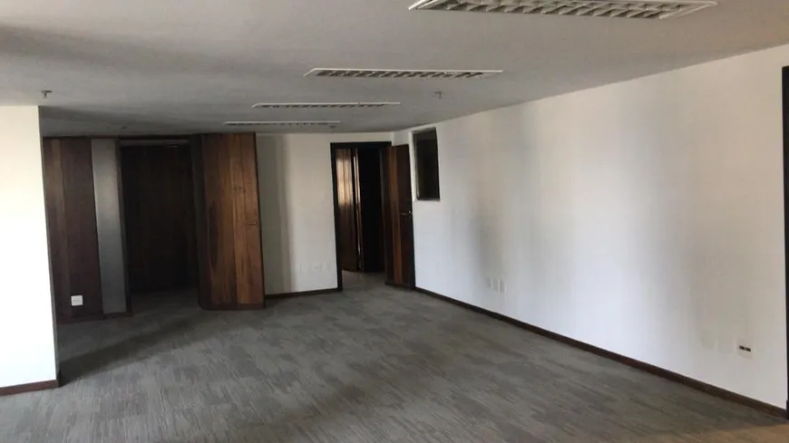 Foto 1 de Sala Comercial para alugar, 400m² em Centro, Rio de Janeiro