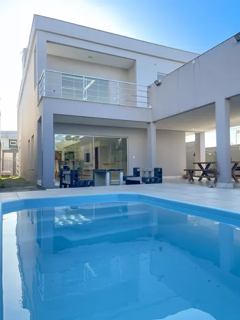 Foto 1 de Casa com 4 Quartos à venda, 390m² em Morada de Laranjeiras, Serra
