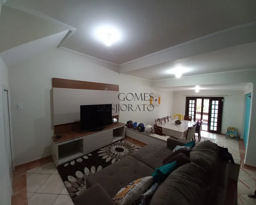 Foto 1 de Casa com 4 Quartos à venda, 280m² em Suissa, Ribeirão Pires