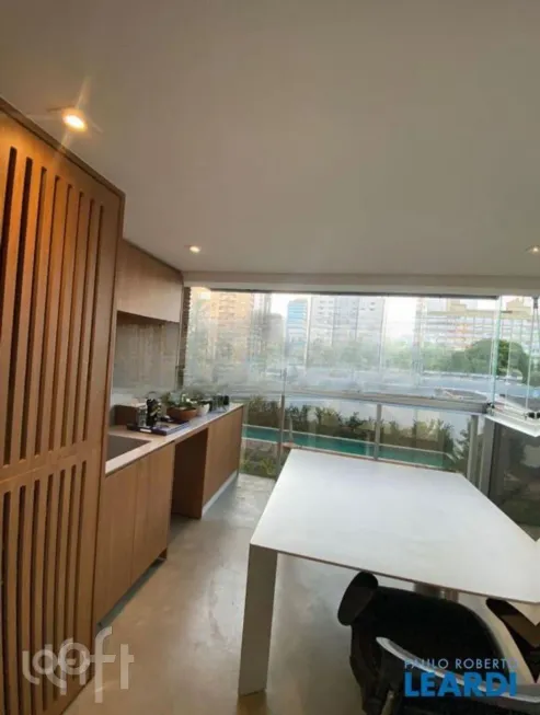 Foto 1 de Apartamento com 1 Quarto à venda, 70m² em Itaim Bibi, São Paulo