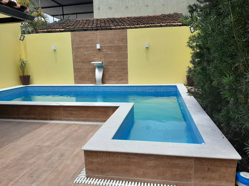 Foto 1 de Casa com 4 Quartos à venda, 120m² em Braz de Pina, Rio de Janeiro