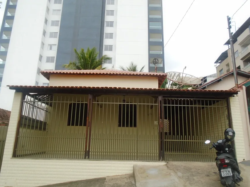Foto 1 de Casa com 4 Quartos à venda, 300m² em Palmeiras, Ponte Nova