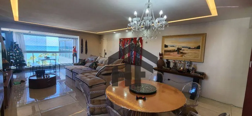 Foto 1 de Apartamento com 3 Quartos à venda, 160m² em Candeias, Jaboatão dos Guararapes