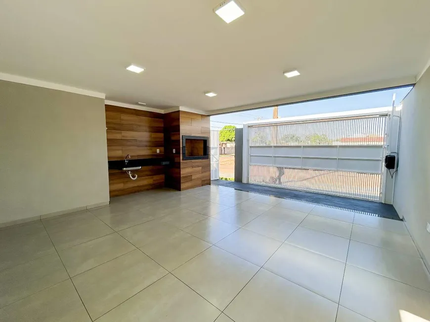 Foto 1 de Casa com 3 Quartos à venda, 110m² em Parque Alvorada, Dourados