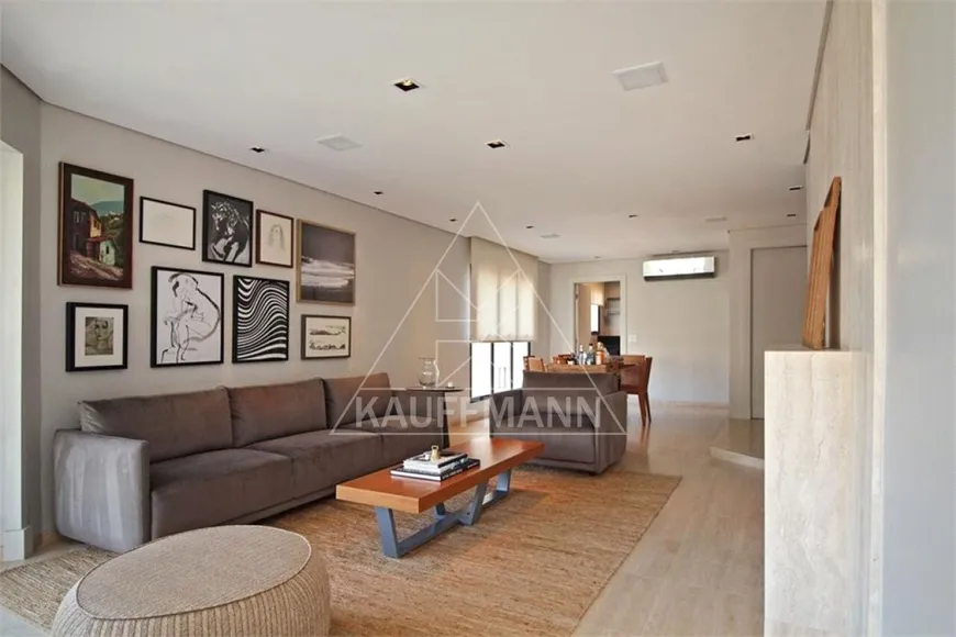 Foto 1 de Apartamento com 2 Quartos à venda, 123m² em Higienópolis, São Paulo