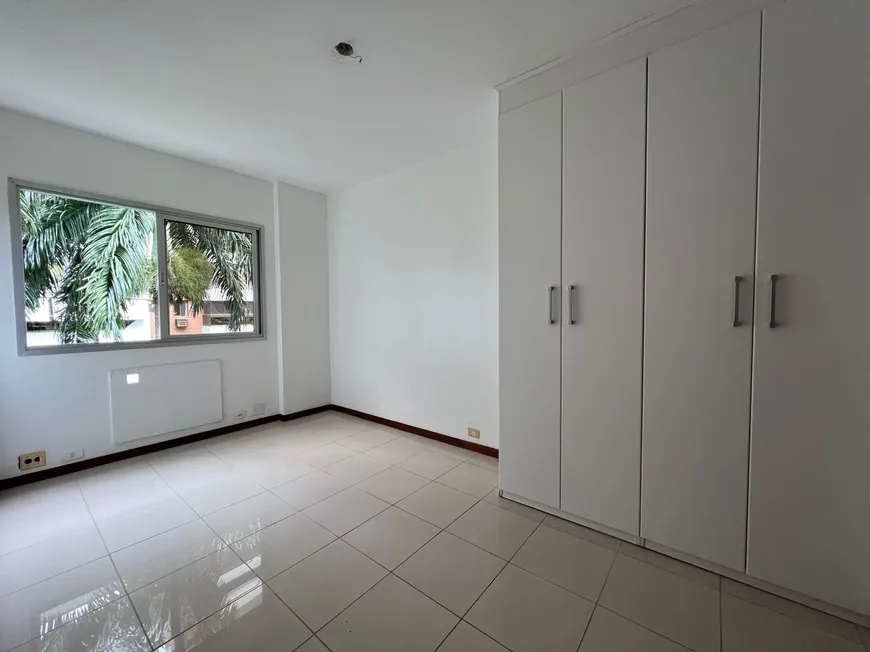 Foto 1 de Apartamento com 2 Quartos à venda, 74m² em Barra da Tijuca, Rio de Janeiro