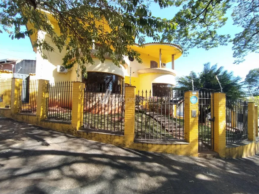 Foto 1 de Sobrado com 4 Quartos para venda ou aluguel, 444m² em Vila Itapura, Campinas
