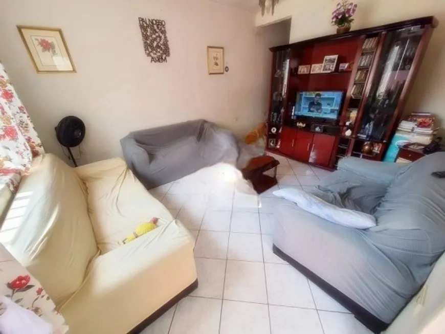 Foto 1 de Casa com 2 Quartos à venda, 240m² em Jardim Mangalot, São Paulo