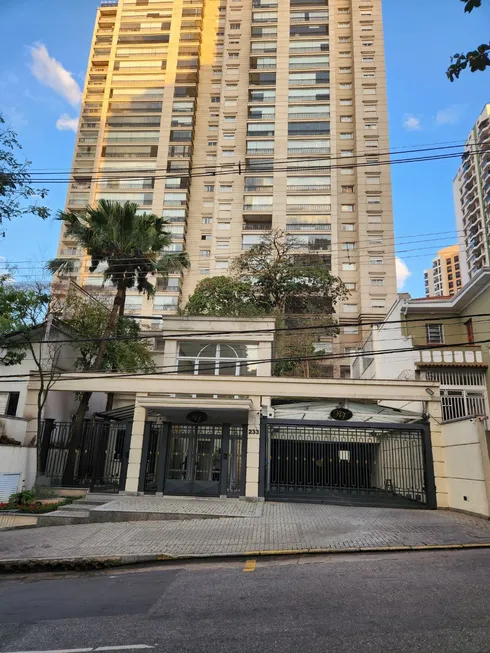 Foto 1 de Apartamento com 3 Quartos para alugar, 196m² em Perdizes, São Paulo