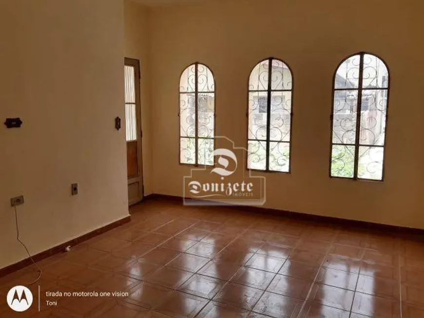 Foto 1 de Casa com 2 Quartos à venda, 104m² em Santa Maria, Santo André