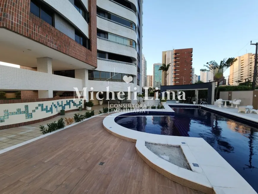 Foto 1 de Apartamento com 4 Quartos à venda, 208m² em Guararapes, Fortaleza
