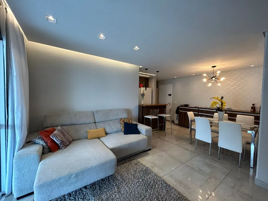Foto 1 de Apartamento com 3 Quartos à venda, 83m² em Jardim Maia, Guarulhos