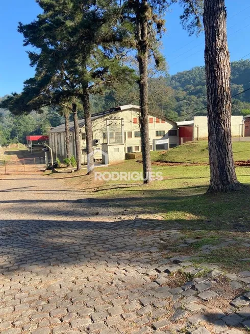 Foto 1 de Galpão/Depósito/Armazém para venda ou aluguel, 2089m² em Diehl, Novo Hamburgo