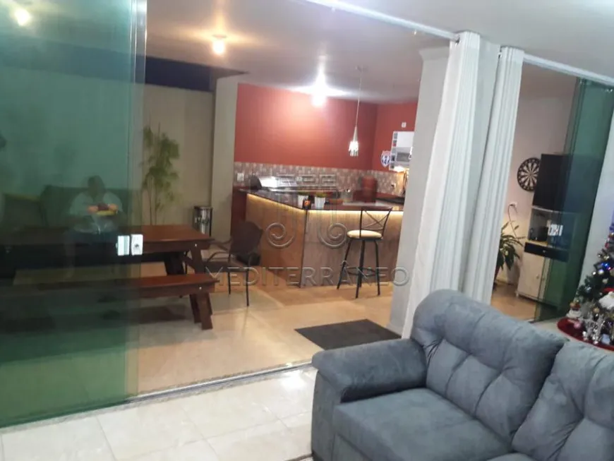 Foto 1 de Sobrado com 3 Quartos à venda, 278m² em Jardim Marambaia II, Jundiaí