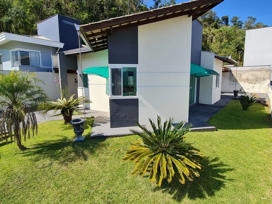 Foto 1 de Casa com 2 Quartos à venda, 84m² em Amizade, Jaraguá do Sul