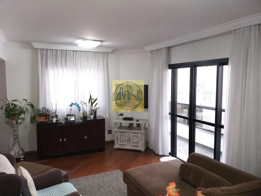 Foto 1 de Apartamento com 3 Quartos à venda, 160m² em Vila Bastos, Santo André