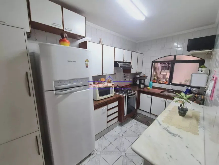 Foto 1 de Casa com 3 Quartos à venda, 120m² em Vila Scarpelli, Santo André