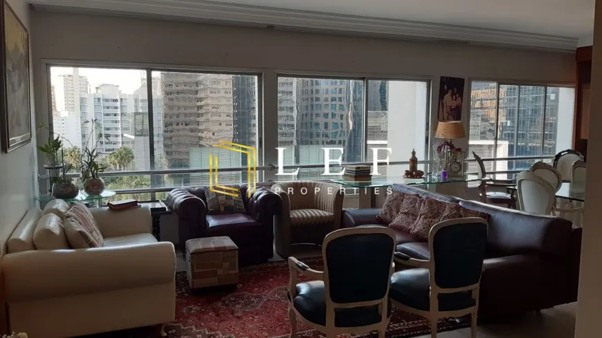 Foto 1 de Apartamento com 4 Quartos à venda, 220m² em Paraíso, São Paulo