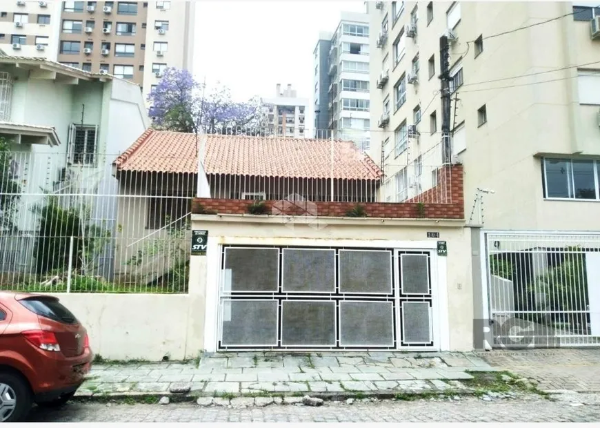 Foto 1 de Casa com 3 Quartos à venda, 201m² em Passo da Areia, Porto Alegre