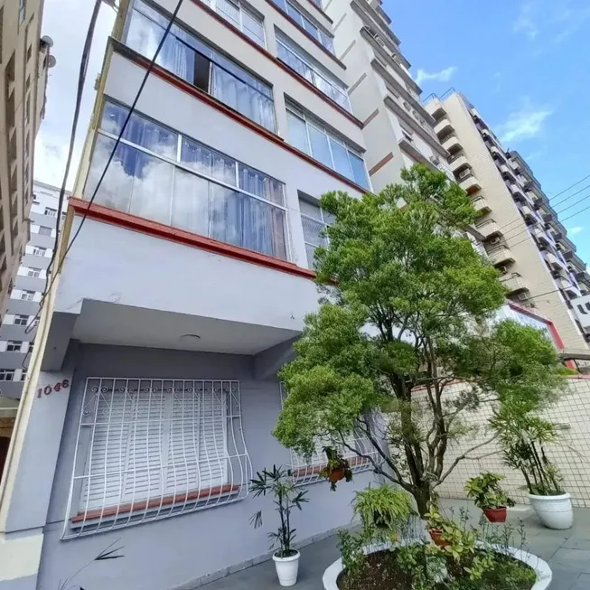 Foto 1 de Apartamento com 1 Quarto à venda, 30m² em Centro, São Vicente