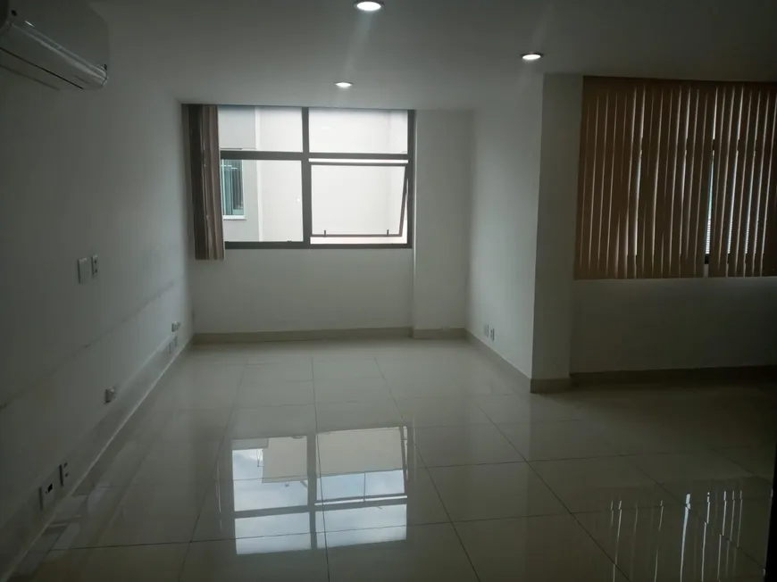 Foto 1 de Sala Comercial para alugar, 90m² em Freguesia- Jacarepaguá, Rio de Janeiro