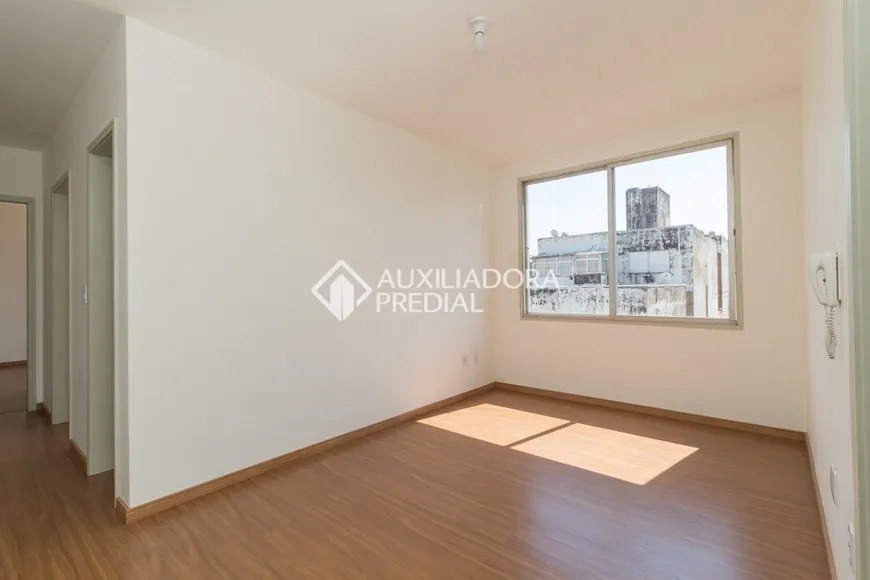 Foto 1 de Apartamento com 2 Quartos à venda, 58m² em Jardim do Salso, Porto Alegre