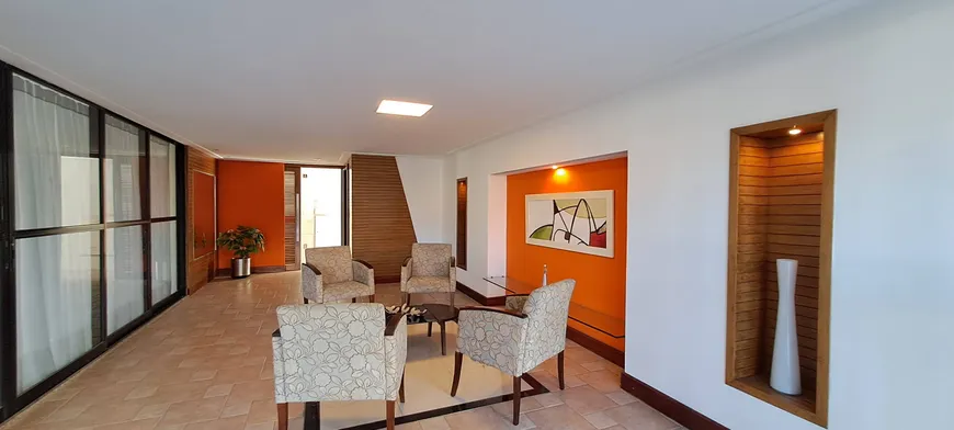 Foto 1 de Apartamento com 3 Quartos à venda, 150m² em Guararapes, Fortaleza