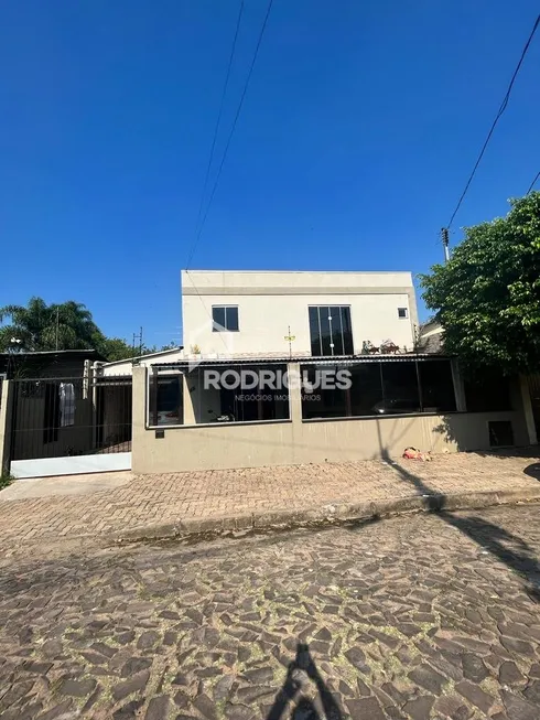 Foto 1 de Casa com 2 Quartos à venda, 712m² em Santos Dumont, São Leopoldo