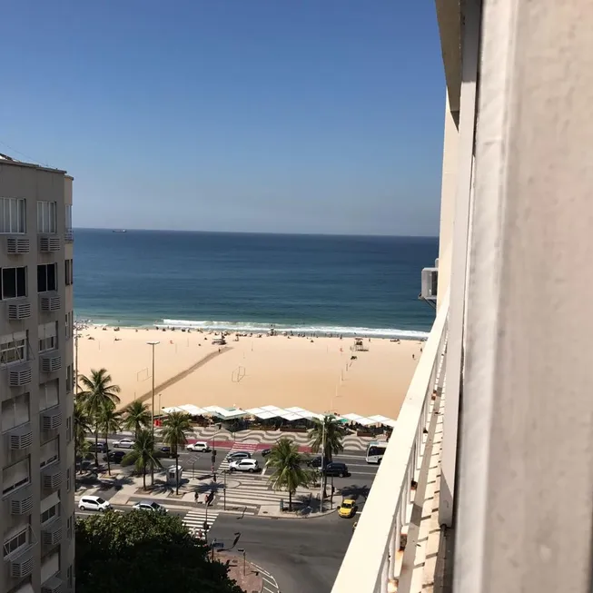 Foto 1 de Apartamento com 3 Quartos à venda, 200m² em Copacabana, Rio de Janeiro