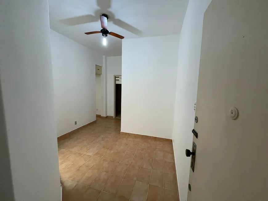 Foto 1 de Apartamento com 1 Quarto à venda, 40m² em Catete, Rio de Janeiro