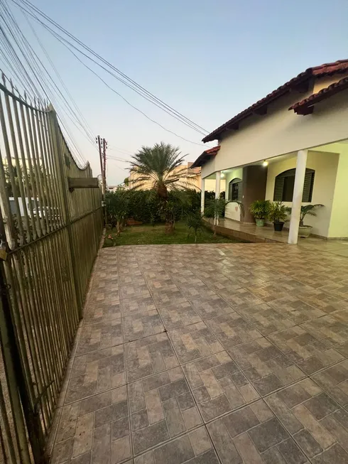 Foto 1 de Casa com 3 Quartos à venda, 200m² em Residencial Celina Park, Goiânia