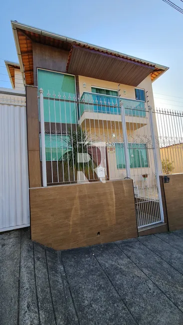 Foto 1 de Casa com 4 Quartos à venda, 330m² em Parque Guaruá, Juiz de Fora