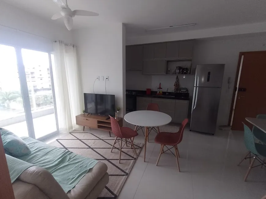 Foto 1 de Apartamento com 2 Quartos à venda, 68m² em Praia das Toninhas, Ubatuba