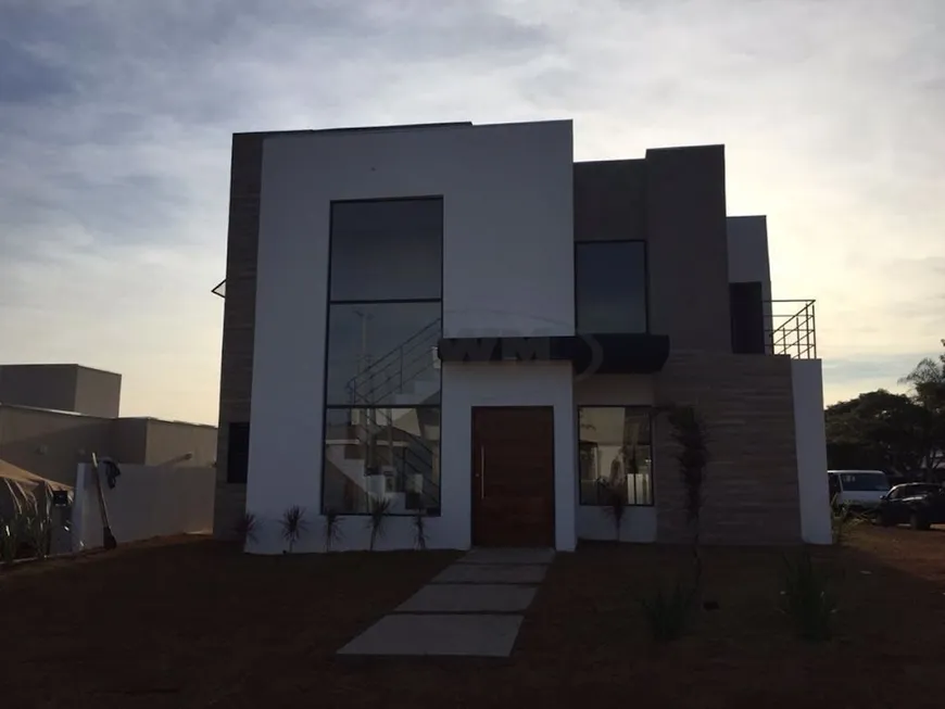 Foto 1 de Casa de Condomínio com 4 Quartos à venda, 200m² em Centro, Paranapanema