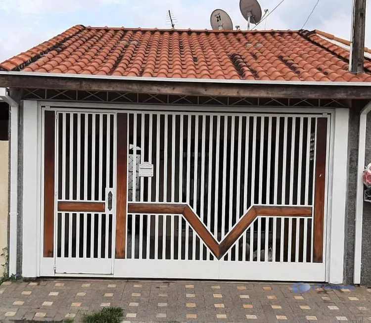 Foto 1 de Casa com 3 Quartos à venda, 101m² em Jardim Emília, Jacareí