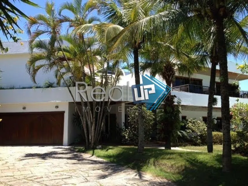 Foto 1 de Casa com 3 Quartos à venda, 1213m² em Barra da Tijuca, Rio de Janeiro