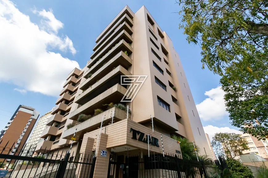 Foto 1 de Apartamento com 4 Quartos à venda, 343m² em Água Verde, Curitiba